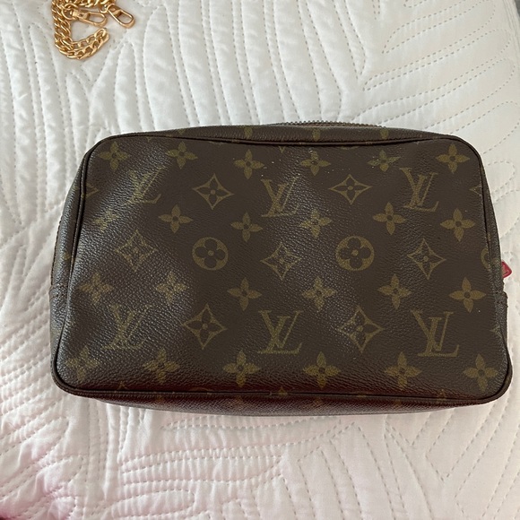Louis Vuitton Dark Brown Monogram Pouch - Picture 3 of 10